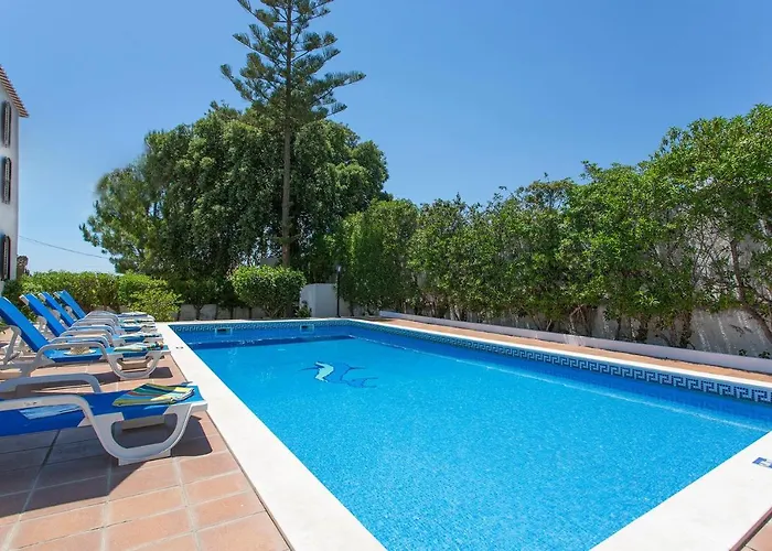 فيلة Montechoro By *