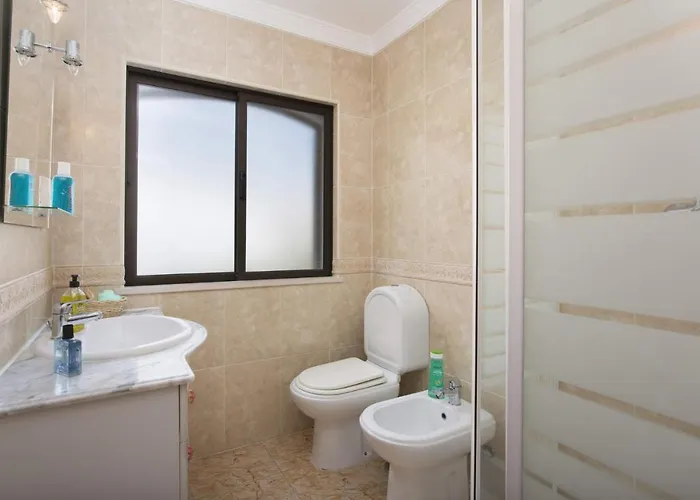 فيلة Montechoro By *